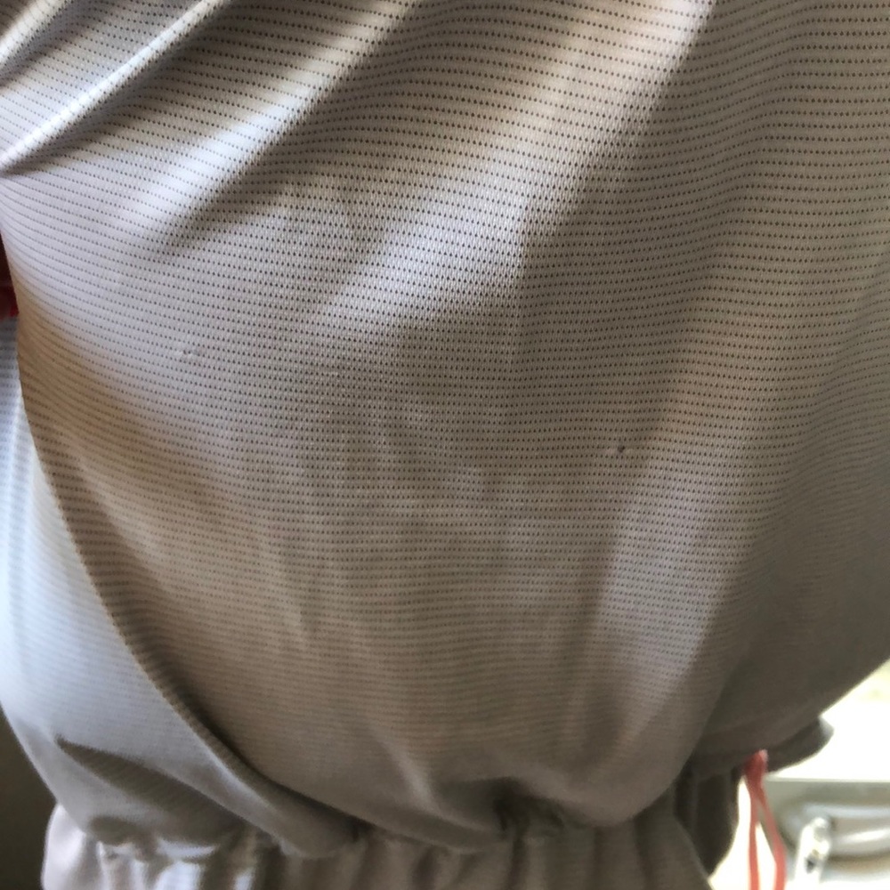 Lululemon blousy tank size 4 - Picture 7 of 8